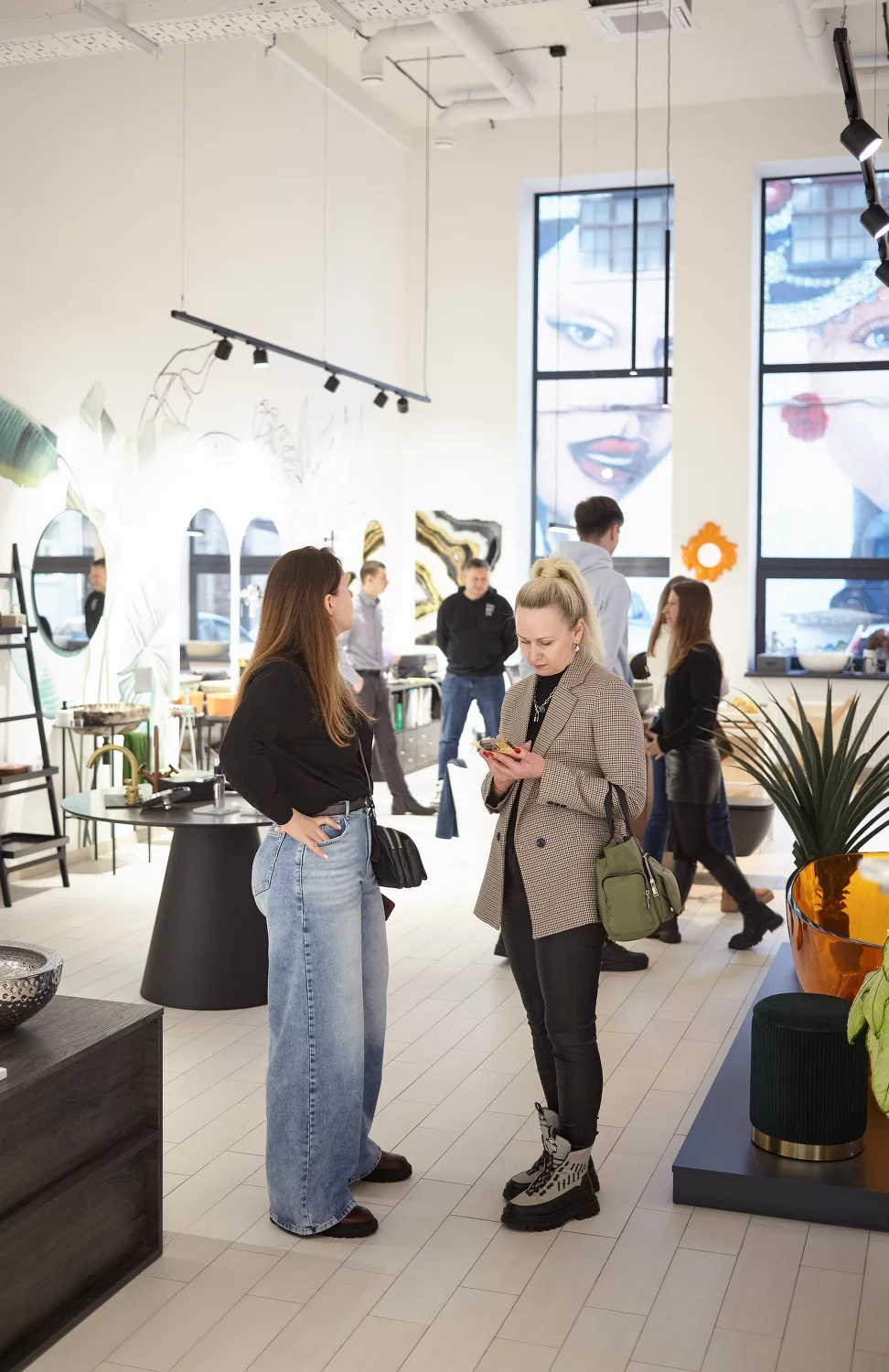 Встреча с друзьями. FABBRICA.CLUB. Nicolazzi и Carimali