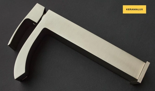 Смеситель для умывальника Vivi Felice 1025 Nichel