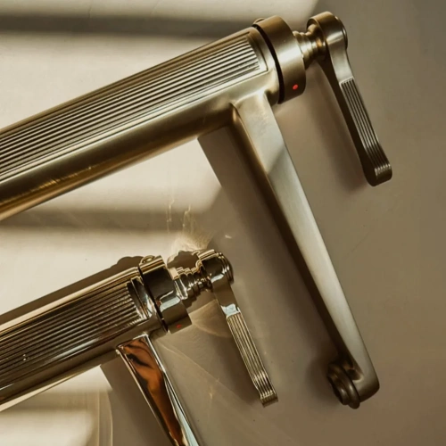 Смеситель для умывальника Rea Monaco gold matt B4211