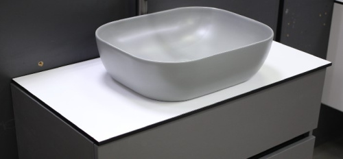 Компакт-плита 900*485 белый матовый с черной кромкой