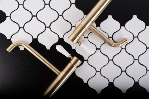 Смеситель для умывальника Rea Serra gold matt B1144