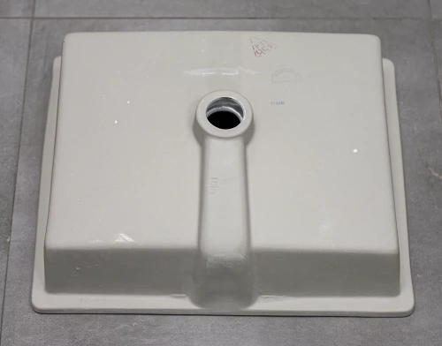 Умывальник CeramaLux 542A