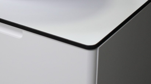 Компакт-плита 900*485 белый матовый с черной кромкой