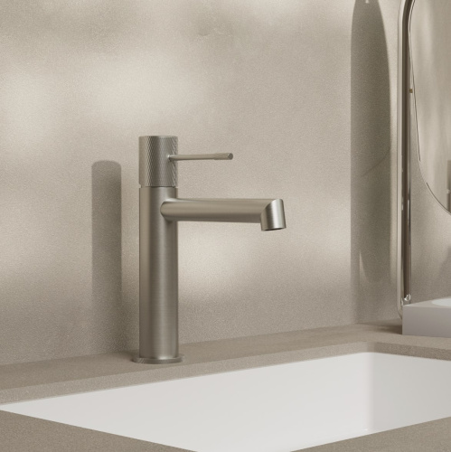 Смеситель для раковины Vincea Desire VBF-1D1BN