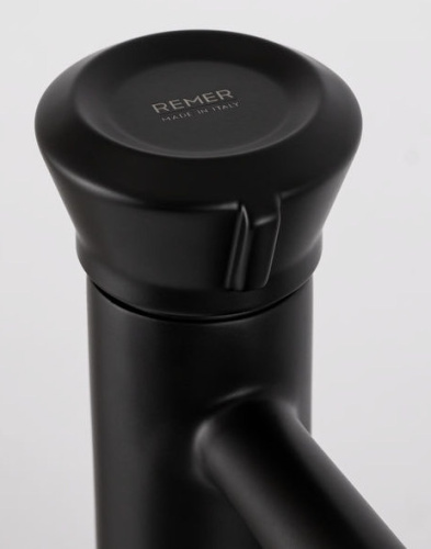 Смеситель для раковины Remer Element ET12NO, черный матовый