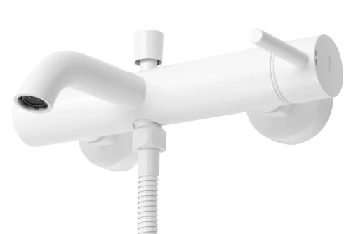 Смеситель для ванны Rea Lungo white B8030