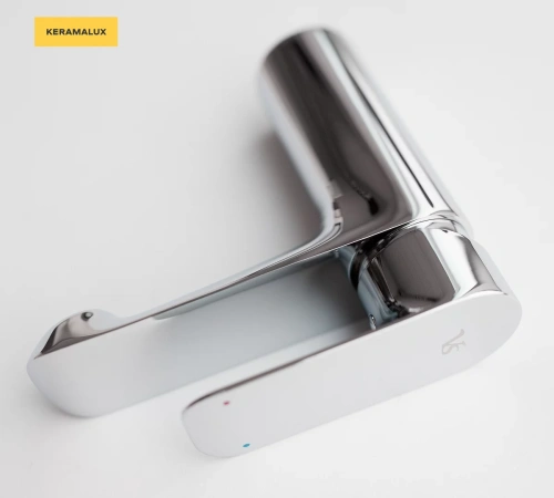 Смеситель для умывальника Ahti Ivalo IL201001