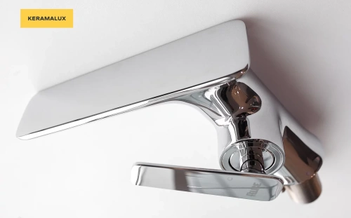 Смеситель для умывальника Vivi Felice 0230