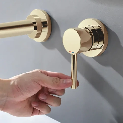 Смеситель для умывальника Rea Lungo long gold B0370